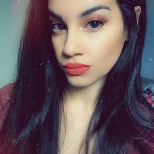 Meet your Posher, Bex